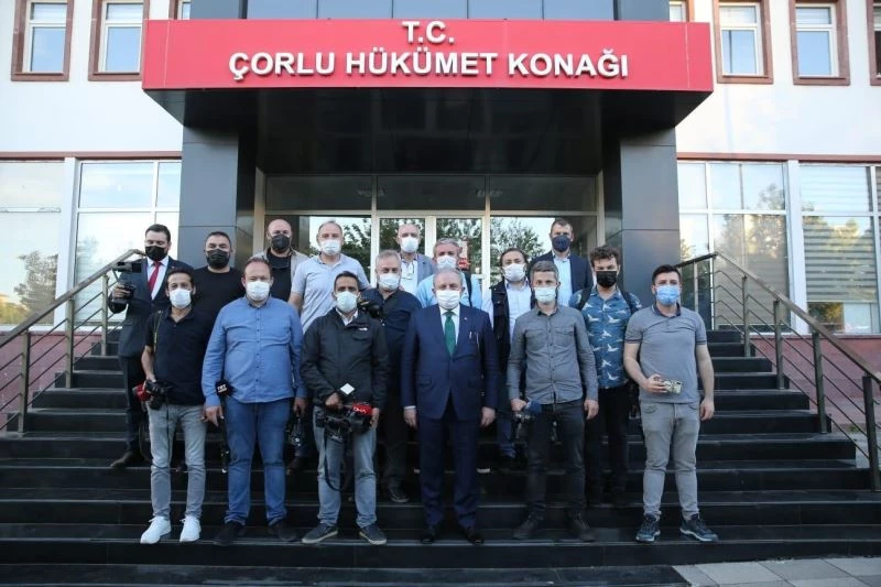 TBMM Başkanı Şentop Çorlu Kaymakamlığını ziyaret etti
