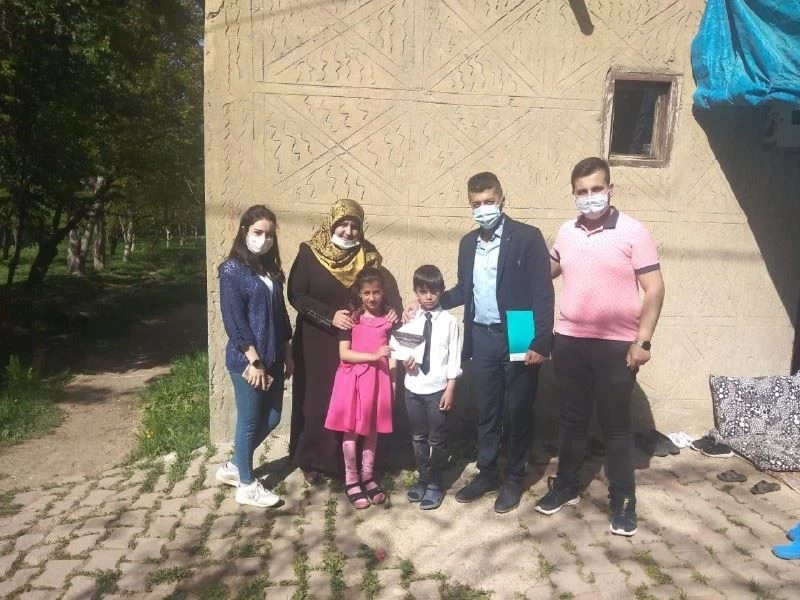 TÜGVA ve UID, Vanlı çocukları sevindirdi
