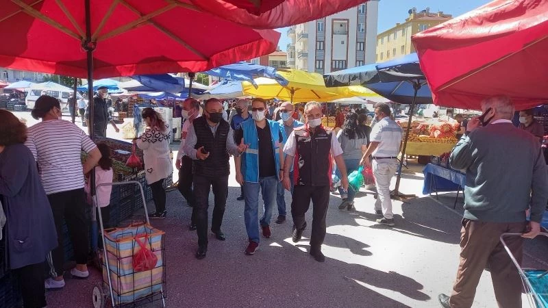Tam kapanma döneminde açılan pazarlara sıkı denetim
