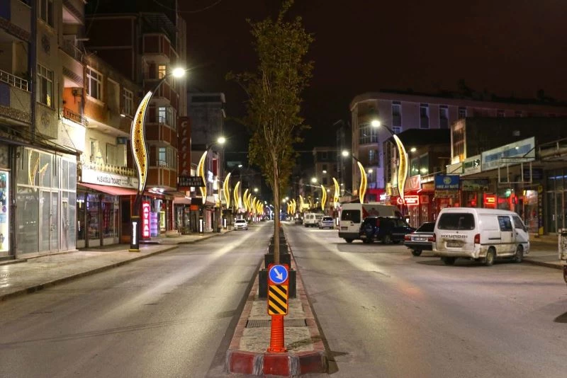 Alaçam Caddesi görsel dokunuşla ışıl ışıl
