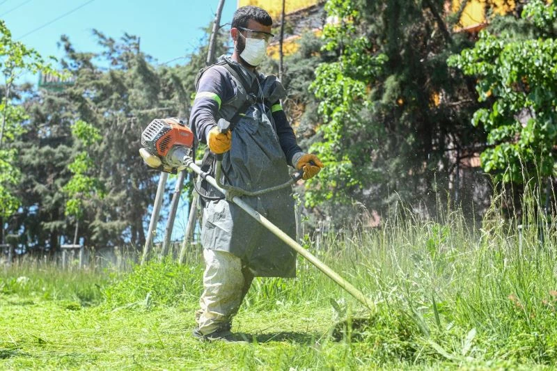 Esenyurt’un parkları ‘tam kapanma’ sonrasına hazırlandı
