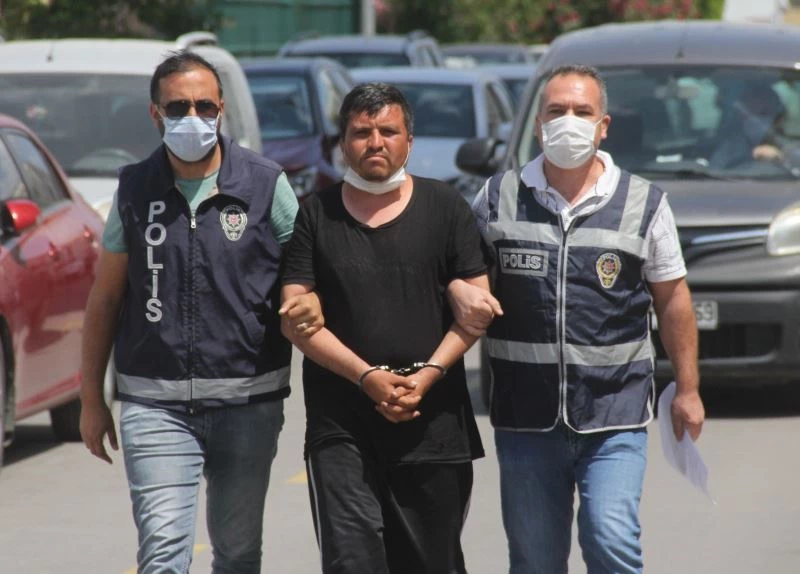 Annesini bıçaklayan evlat: 