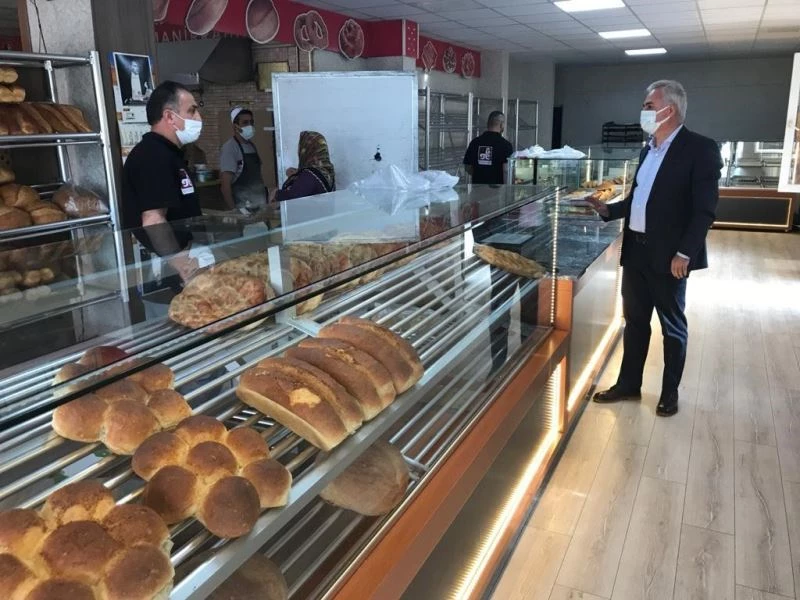 Vali Seymenoğlu fırınları denetledi
