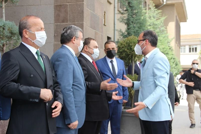 Bakan Kasapoğlu: “Gençlik ve spor yatırımlarındaki seviyeyi farklı noktalara taşıyacağız”
