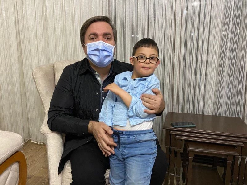 Kısıtlamada anonstan korkan özel çocuğa sürpriz ziyaret
