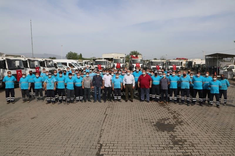 Başkan Atay’dan işçilere ikramiye müjdesi
