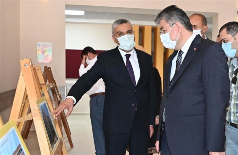 Osmaniye Valisi Yılmaz Farabi Anadolu Lisesini ziyaret etti