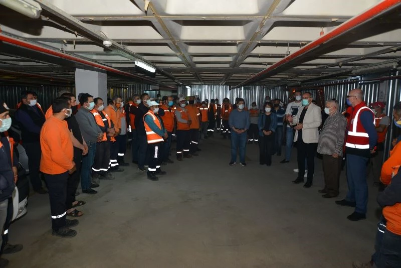 Sertaslan’dan “Sokakta çalışan belediye personeli aşı kapsamına alınmalı”
