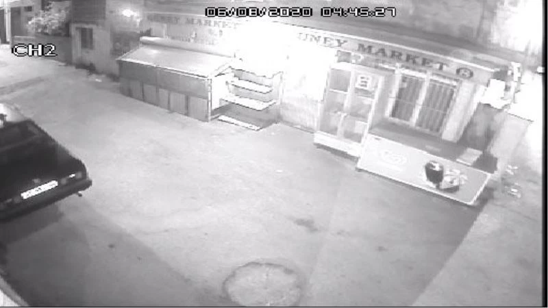 Evlere tırmanarak giren hırsız tutuklandı
