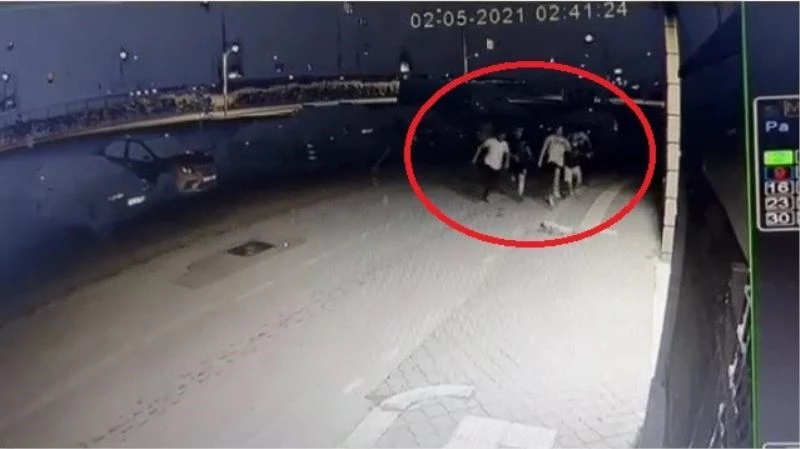 (Özel) Kısıtlamayı ihlal eden gençler polisi görünce böyle kaçtı
