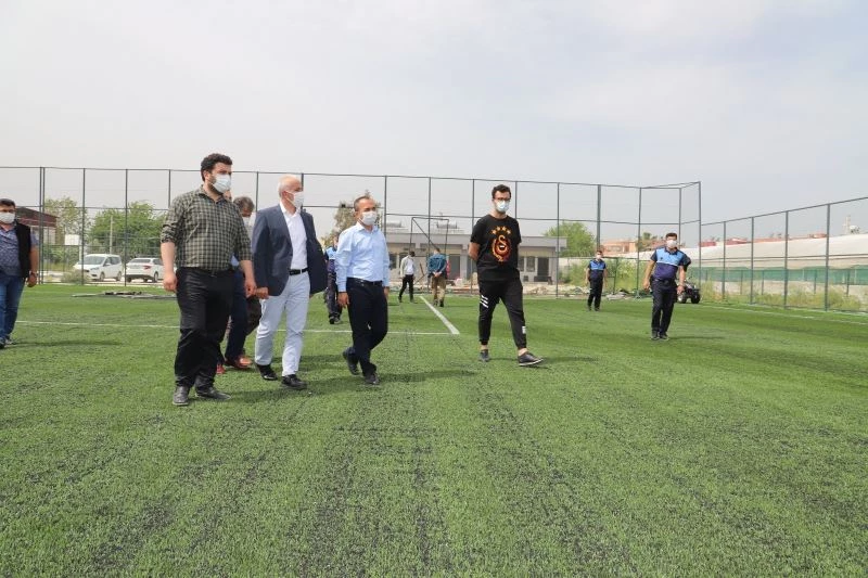 Başkan Gültak, yenilenen Kazanlı Çok Amaçlı Spor Tesisinde incelemelerde bulundu
