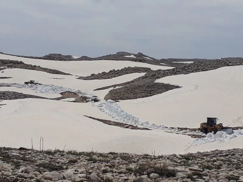 Mersin’de göçe hazırlanan Yörüklerin yolları açılıyor
