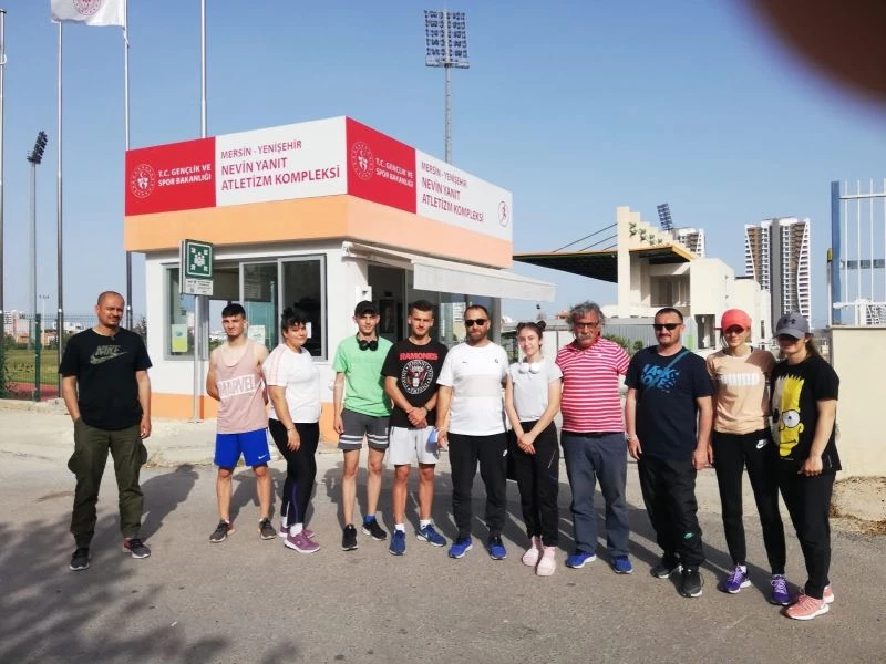 Büyükşehirli sporcular Mersin’de madalyaları göğüsledi
