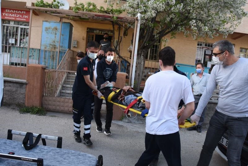 Yaşlı kadının evine koçbaşıyla girildi
