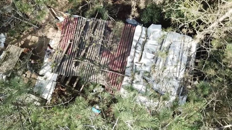 Sultangazi Belediyesi, Alibey barajı havzasındaki kaçak kulübeleri yıkıyor
