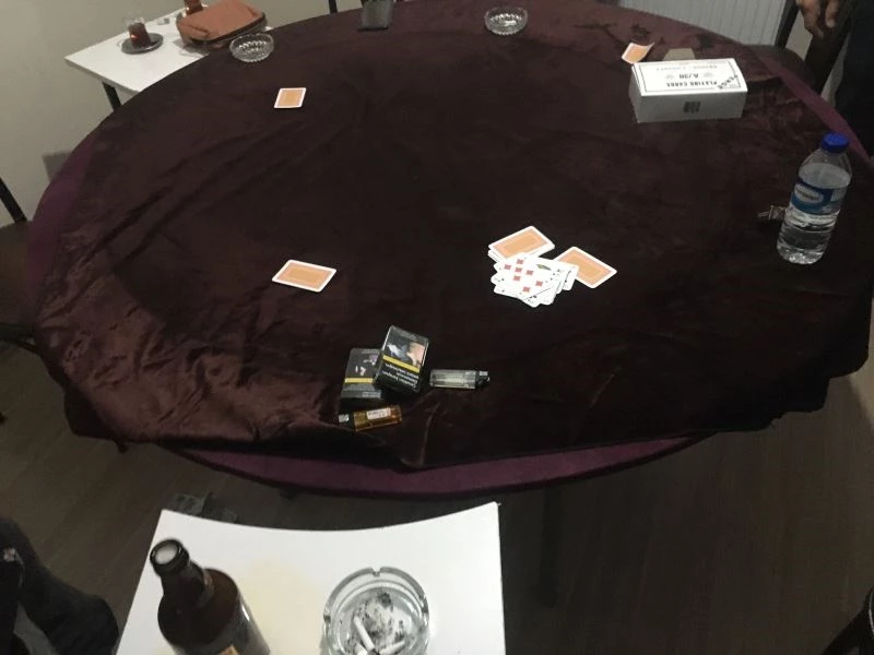 Karabük’te 2 daireye kumar operasyonu: 14 kişiye 29 bin 968 TL ceza kesildi
