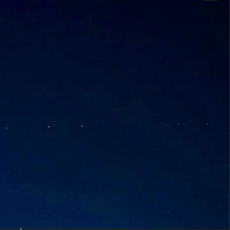 Gökyüzündeki esrarengiz ışıklar merak konusu oldu
