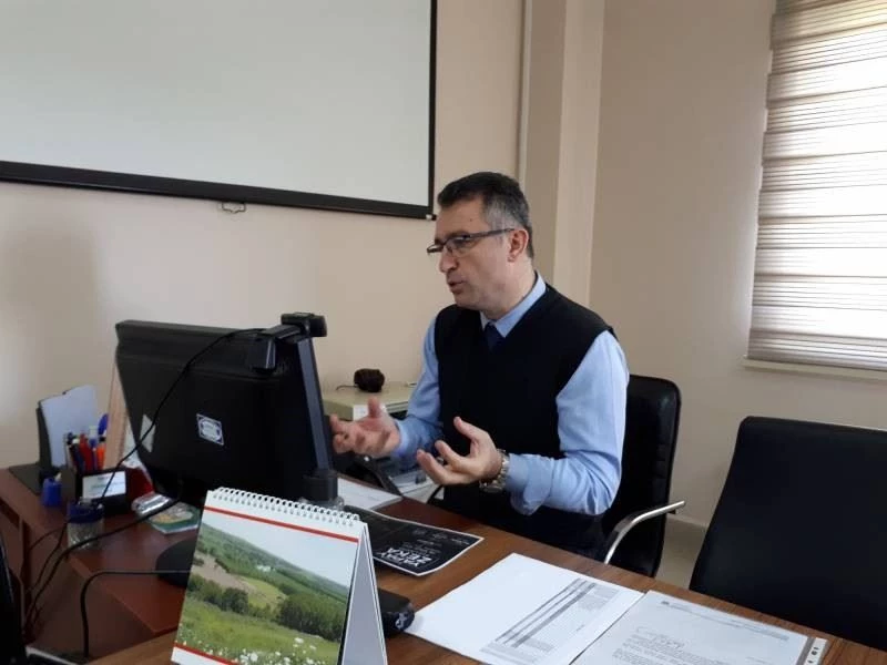 SAÜ’de ’Tıpta Yapay Zeka Kullanımı’ semineri düzenlendi
