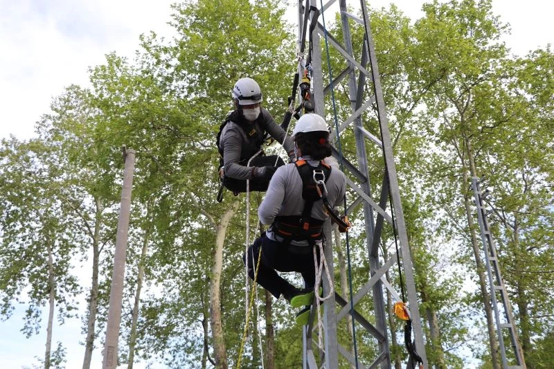 Türkiye’de ilk kez Samsun’da uygulanıyor: Genç mühendislere ’komando’ gibi eğitim

