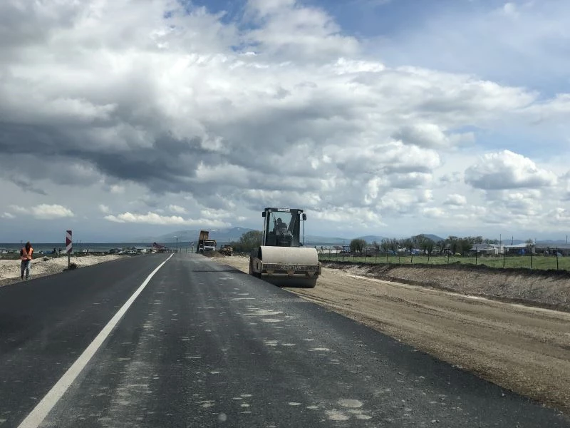 Kars-Arpaçay karayolunda yol çalışmaları başladı
