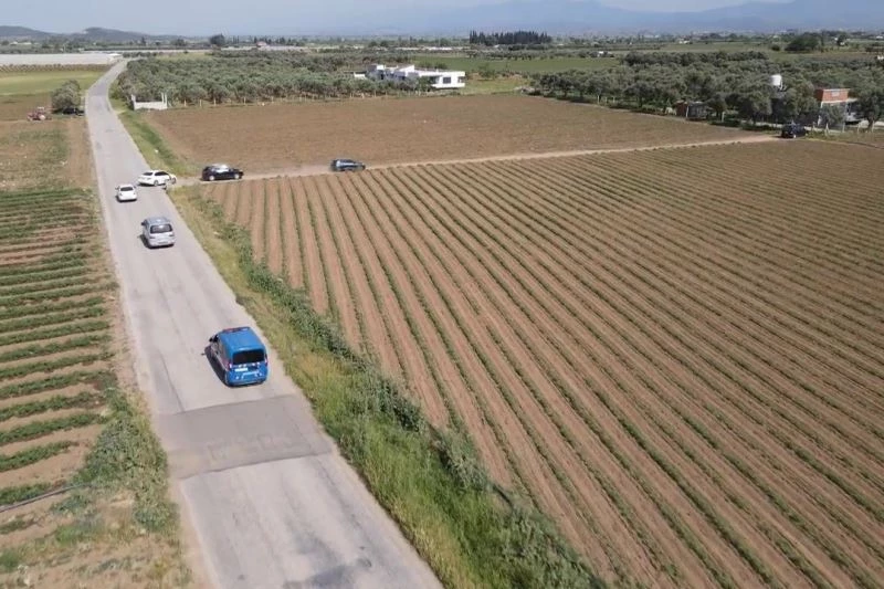 İzmir’de evi uyuşturucu imalathanesine dönüştürmüşler
