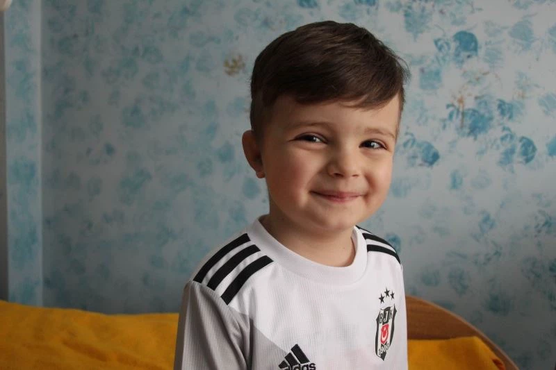 Güzel yürekli insanlar destek oldu, Mustafa Efe kulaklarına kavuştu
