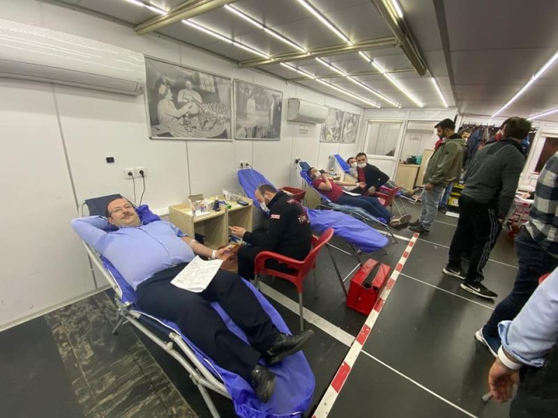 Erzurum Refah’tan kan bağışı seferberliği
