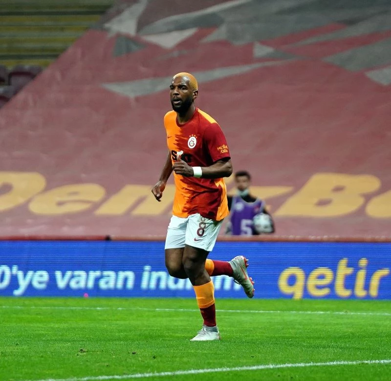 Ryan Babel 5. golünü attı