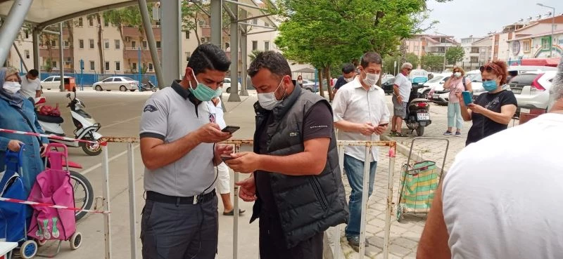 Didim’de semt pazarları kuruldu, HES kodsuz giriş yaptırılmadı
