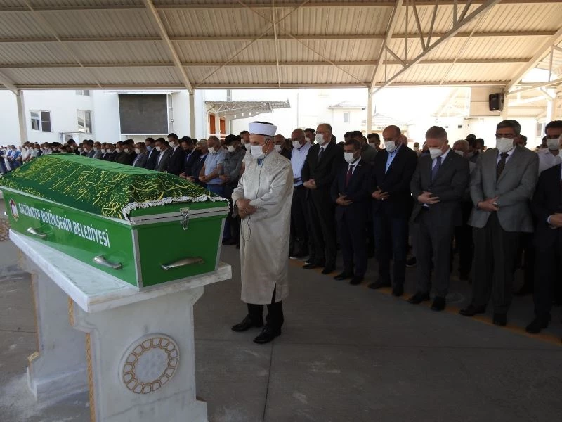 Milletvekili Kirazoğlu’nun ağabeyi son yolcuğuna uğurlandı
