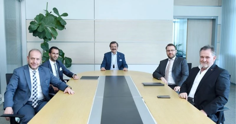 TOBB Başkanı Hisarcıklıoğlu’ndan Karabüklü ihracatçılara tebrik
