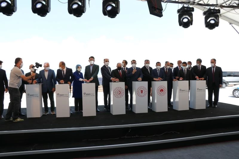 Dev güneş santralinin SCADA binasının temeli bakanların katılımıyla atıldı
