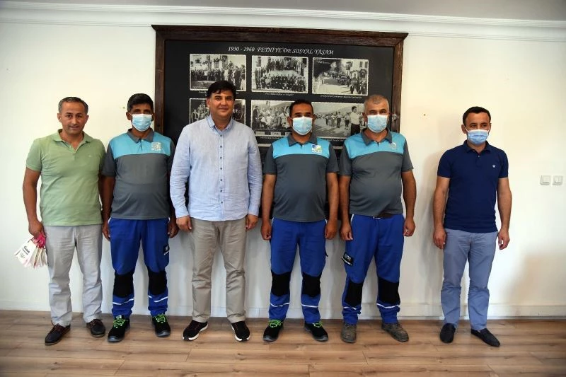 Belediye Başkanı Karaca, gönlü güzel temizlik işçilerini ödüllendirdi
