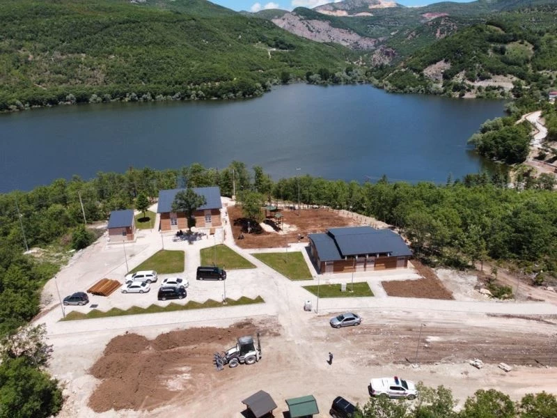 Zinav gölü turizme kazandırılıyor
