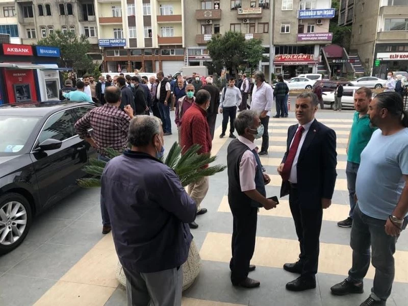 Yomra’da Belediye Başkanı Bıyık’a silahlı saldırı
