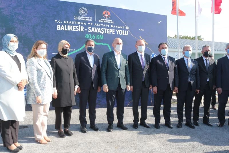 Bakan Karaismailoğlu, Savaştepe şantiyesini inceledi
