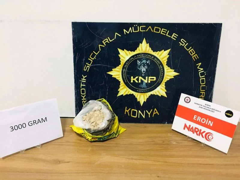 Kadir Şeker’in kurtarmaya çalıştığı Ayşe Dırla’dan sonra kız kardeşi de eroinle yakalandı
