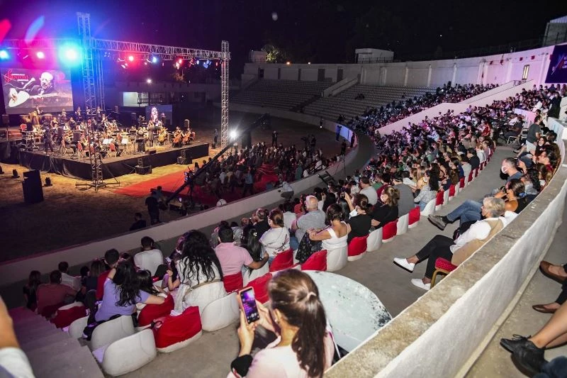 ÇDSO konserinde Neşet Ertaş türküleri seslendirildi
