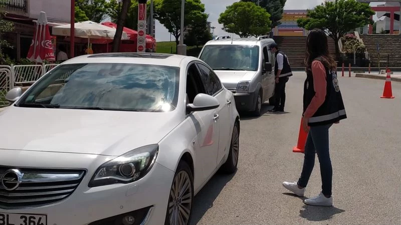 Uşak’ta 13 farklı noktada denetlemeler devam ediyor
