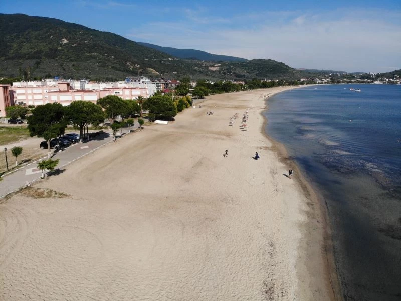 (Özel) Kapıdağ’ın bir tarafı müsilajdan kahverengi, diğer tarafı pırıl pırıl
