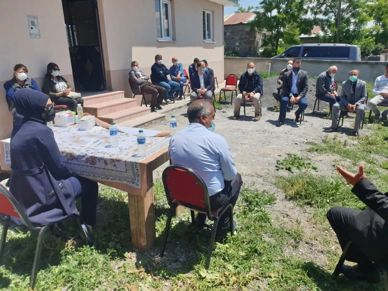 Kaymakam Çakas, köylülerle bir araya geldi
