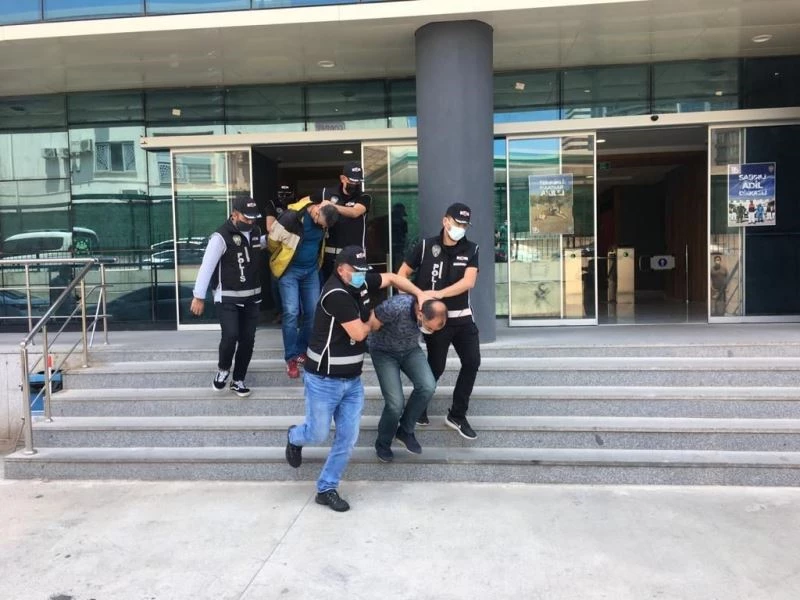 İş adamlarına zorla senet imzalatan çeteye darbe
