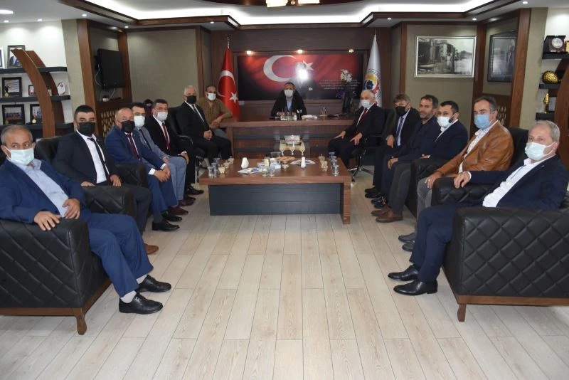 MHP, tersanelerde askeri gemi yapımını gündeme getirecek
