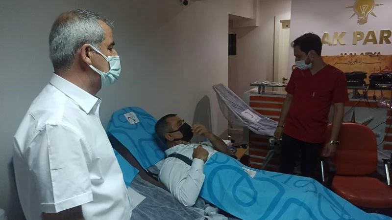 AK Partililerden kan bağışı
