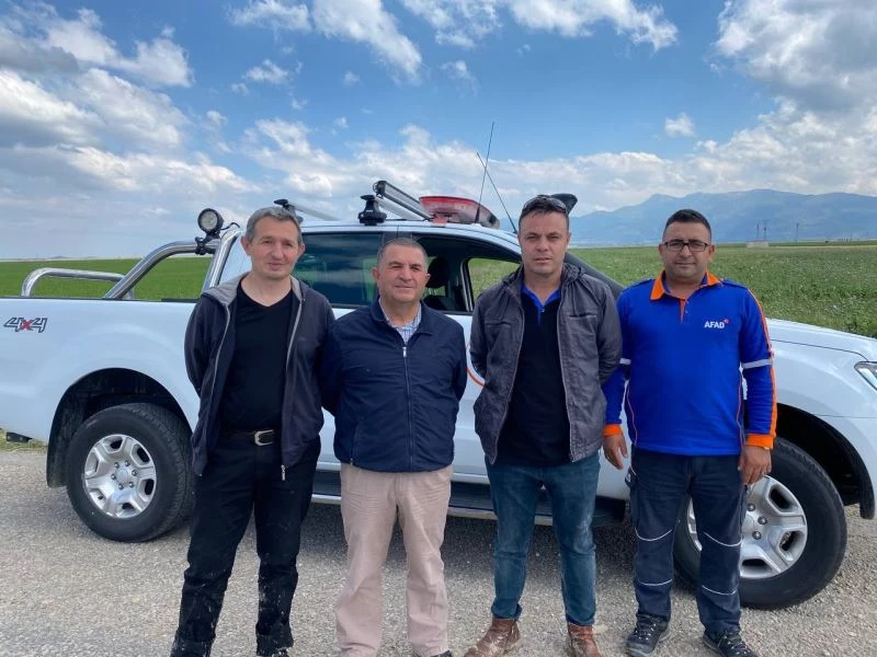 (Özel) Çökme ve yarıkların oluştuğu yol ile ilgili açıklama
