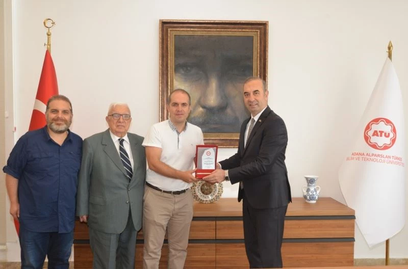 Sabuncu ailesinden ATÜ’ye bin adet mandalina ağacı
