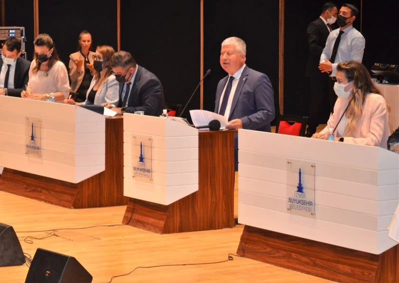 İzmir Büyükşehir Meclisinde İZBETON gerginliği
