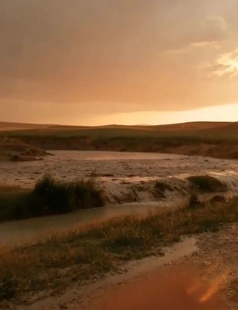 (ÖZEL) Gelen sel görüntüsünü çiftçi böyle görüntüledi
