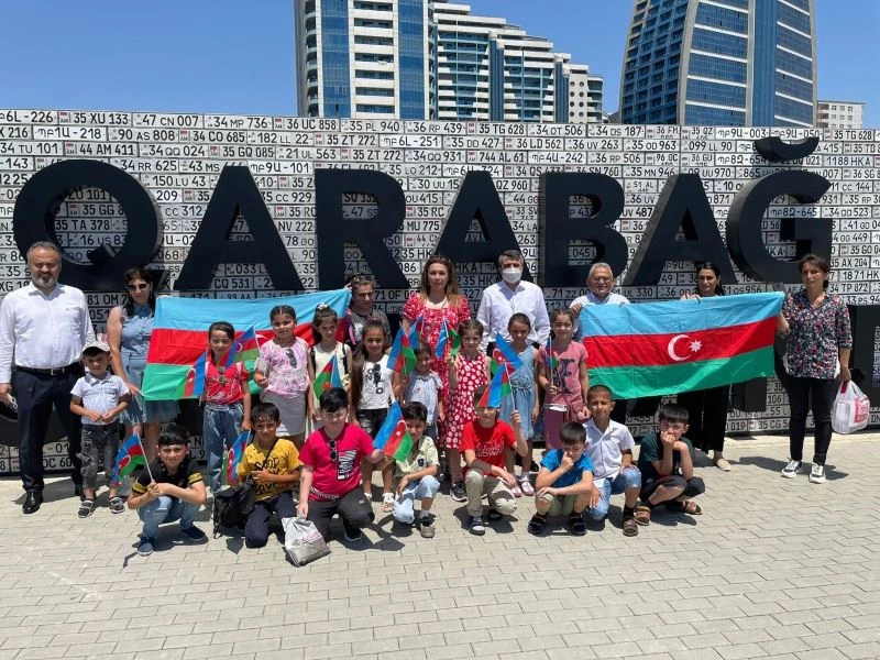 Başkan Büyükkılıç Bakü’de Türk ve Azerbaycan şehitliklerini ziyaret etti
