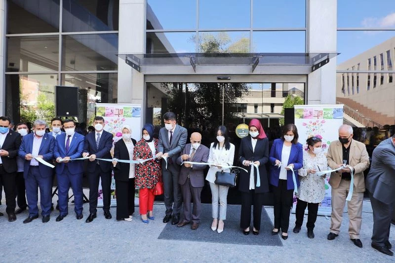 ‘Hanım Eller’ sergisi, ŞSM’de açıldı
